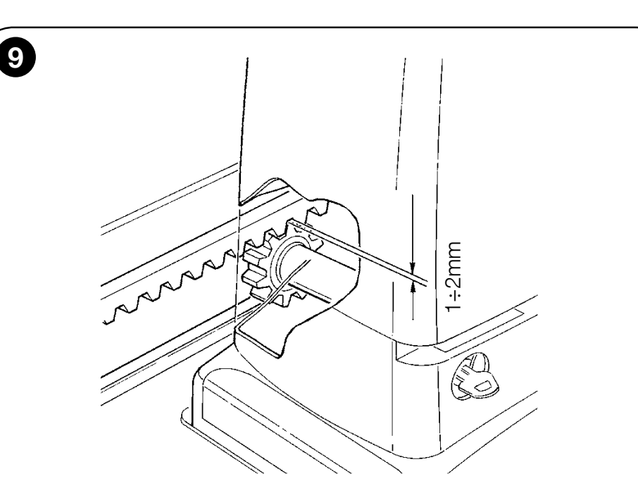 Spel mellan kuggstången och kugghjulet: 1–2 mm